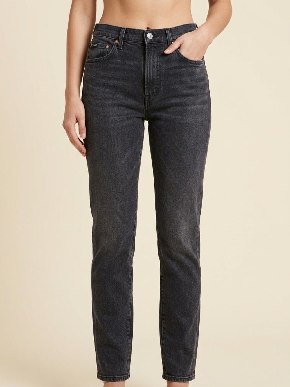 331-Citizens of Humanity Sally Straight Jeans Damien Wash Black 32 NWOT